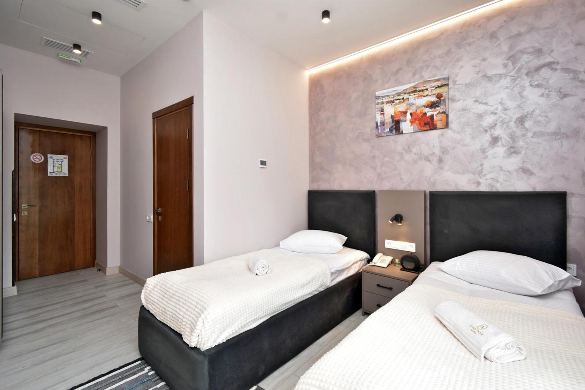 Avenue 23 Boutique Hotel Єреван Екстер'єр фото
