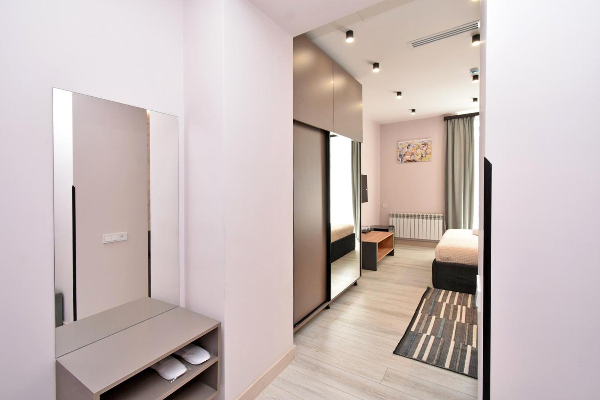 Avenue 23 Boutique Hotel Єреван Екстер'єр фото