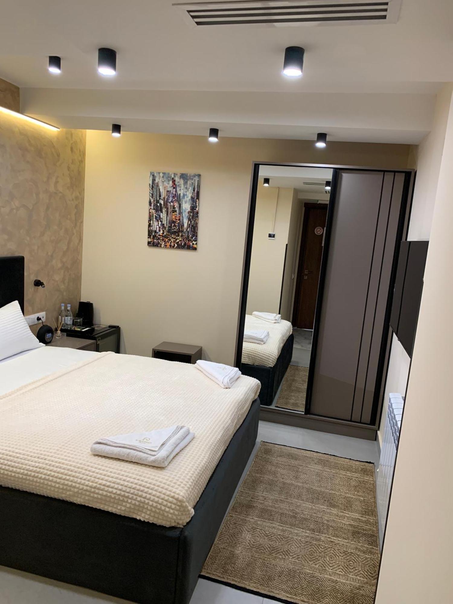Avenue 23 Boutique Hotel Єреван Екстер'єр фото